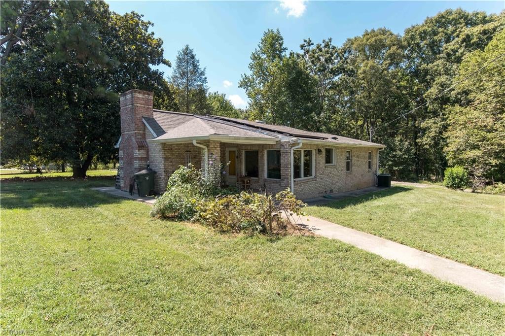 3304 Heitman Drive — photo