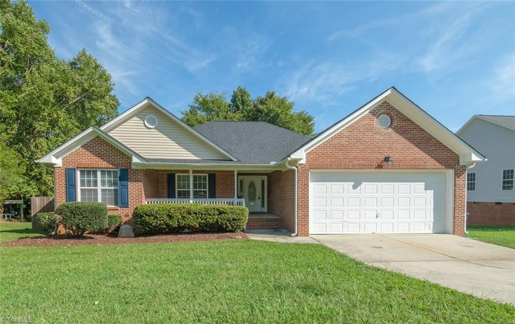2103 Forest Edge Drive — photo