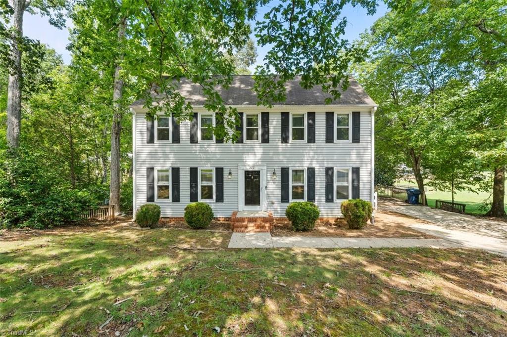 203 Weaver Street — photo