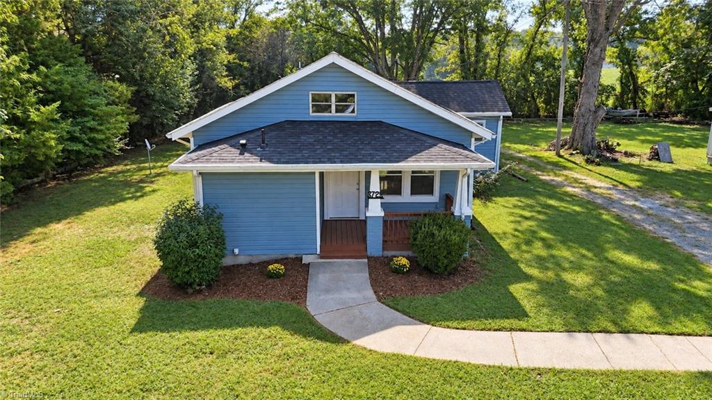3725 New Walkertown Road — photo
