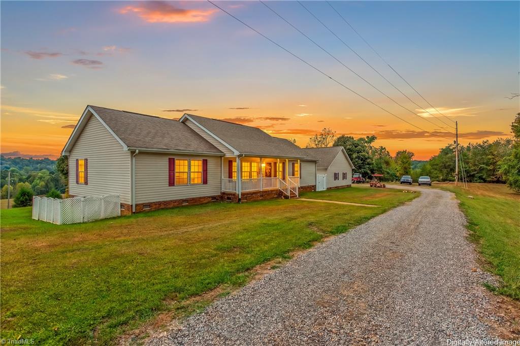 3280 Snow Hill Church Road — photo