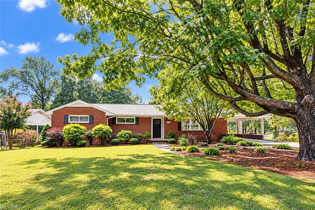 1118 Oakdale Street — photo