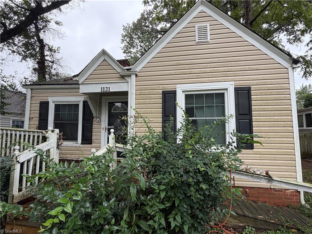 1121 W Northwood Street — photo