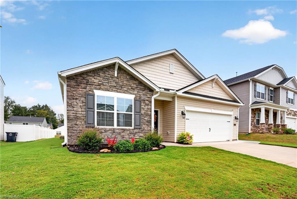 3104 Middle Creek Lane — photo