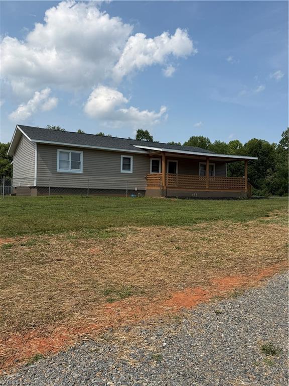 1037 Sues Farm Lane — photo