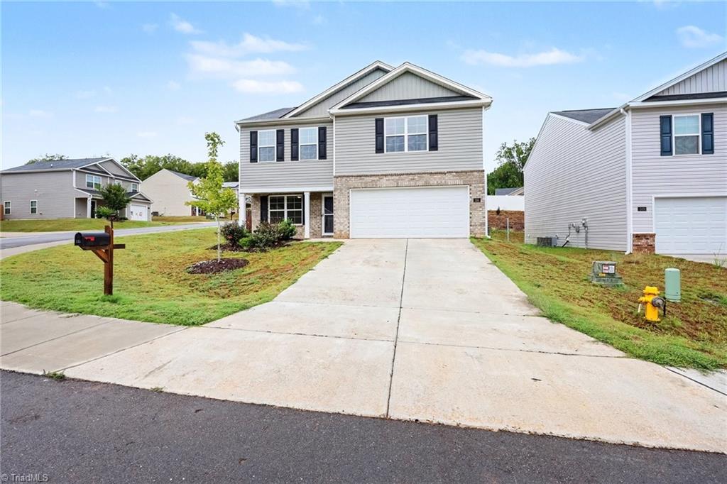 135 Carriage Cove Circle — photo