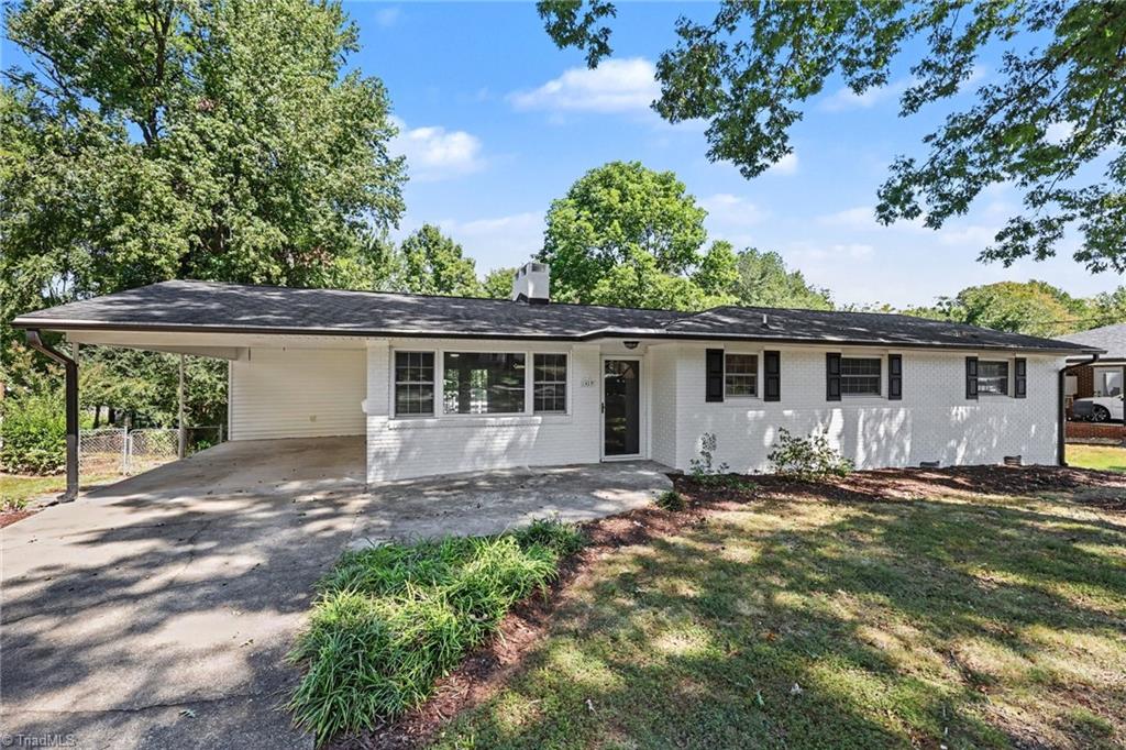 1019 Redding Road — photo