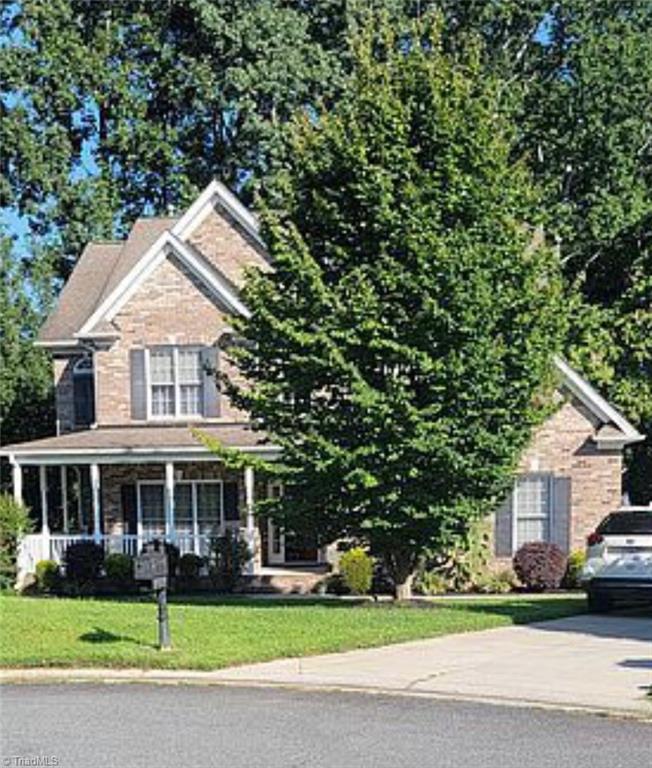 424 Southern Woods Drive — photo