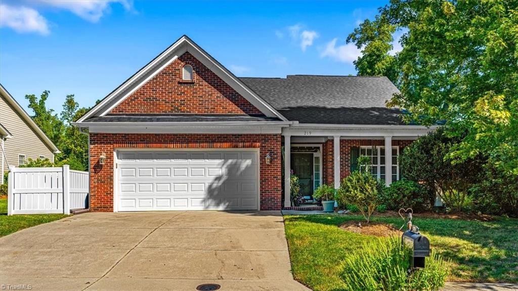 219 Heritage Hill Drive — photo