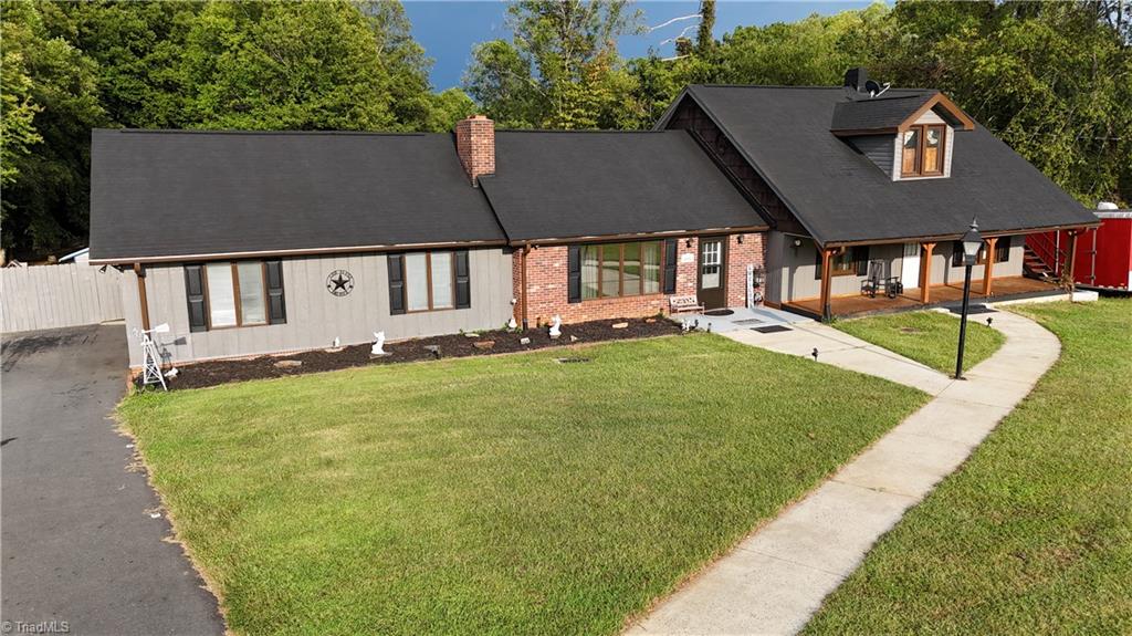 1098 Red Brush Road — photo