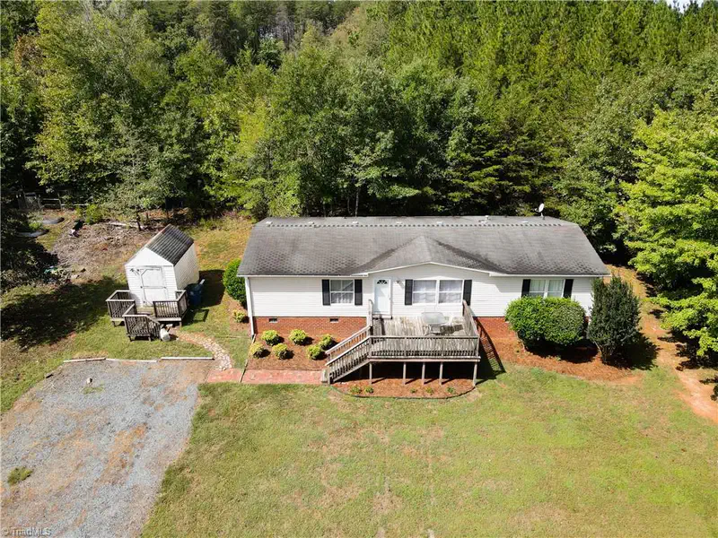 1130 Mineral Springs Road — photo