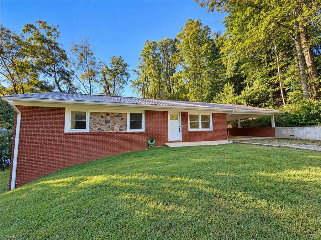 326 Prospect Drive — photo