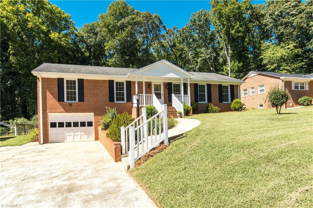 2634 Weymoth Road — photo