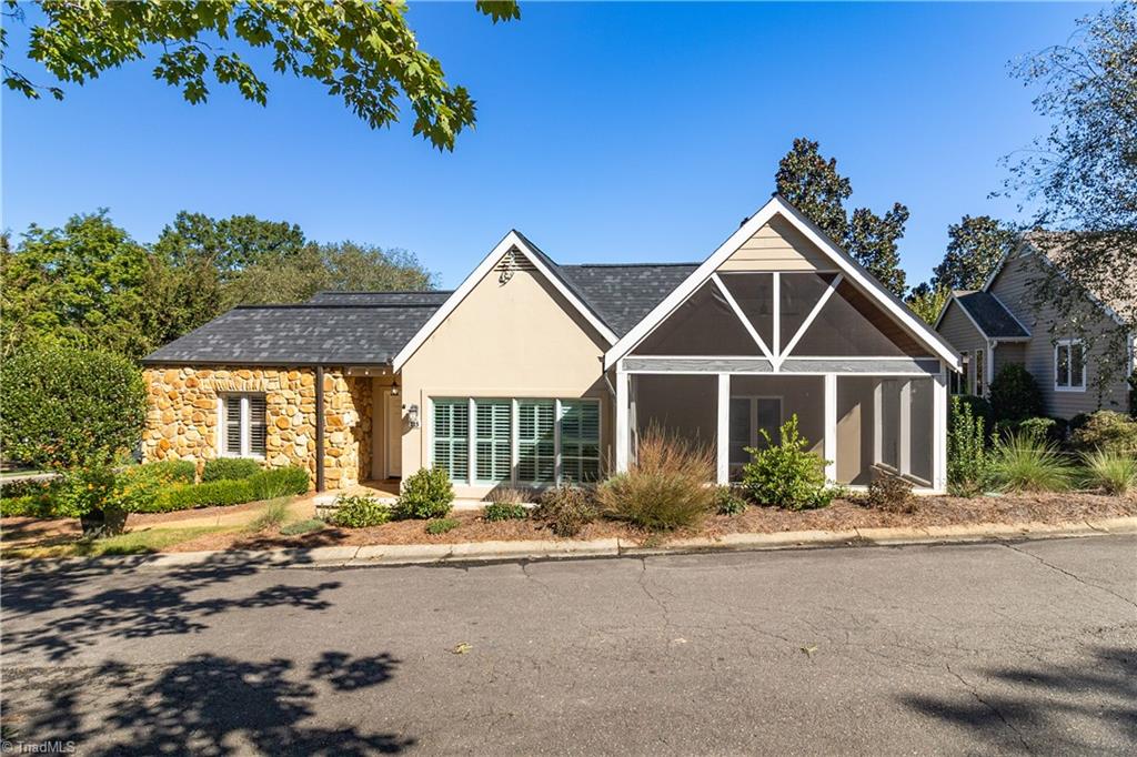 115 Laurel Place — photo