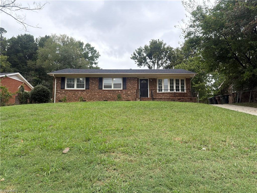 1502 Meadowview Road — photo