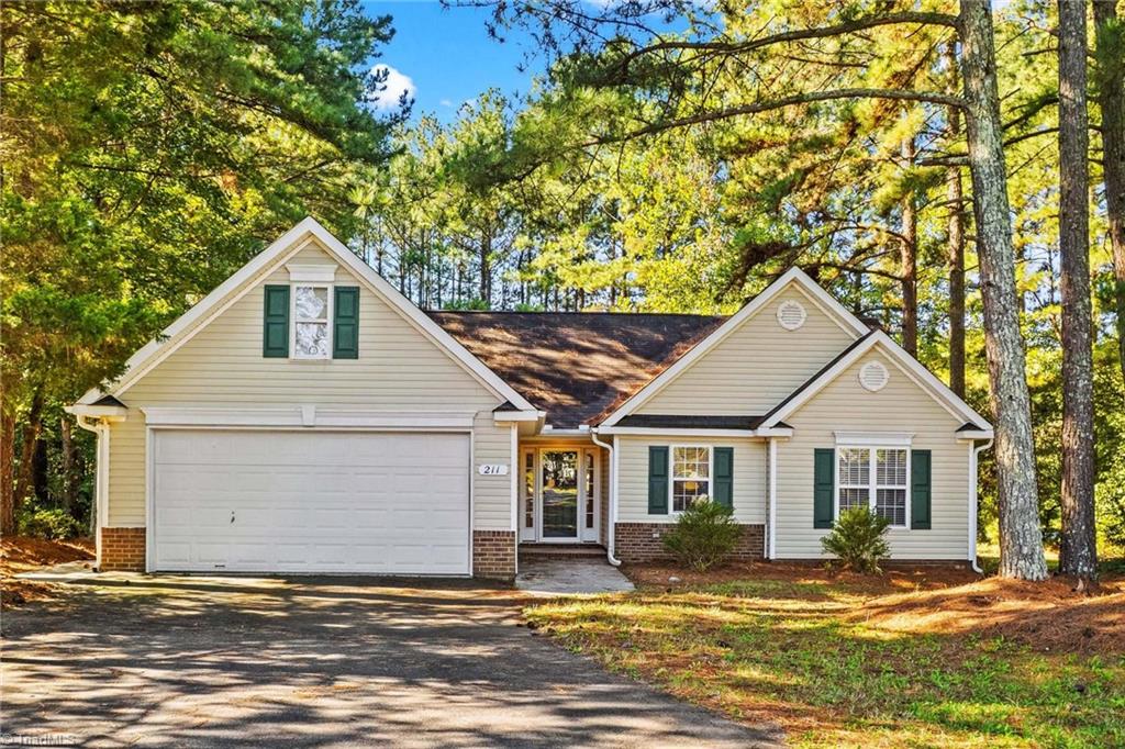211 W Whispering Pines Lane — photo