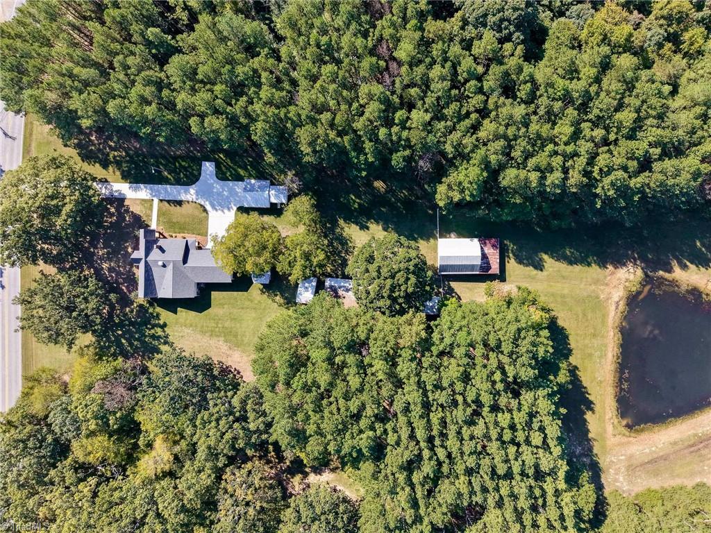 1036 Cunningham Road — photo