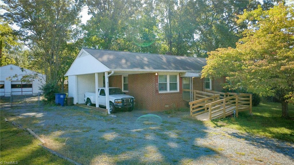 941 Brownwood Drive — photo