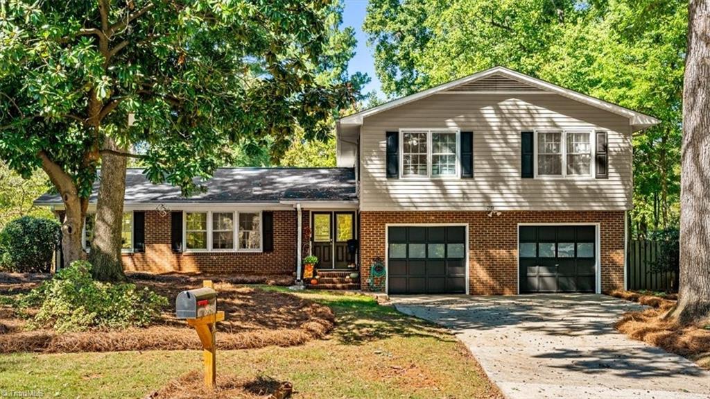 801 Winview Drive — photo