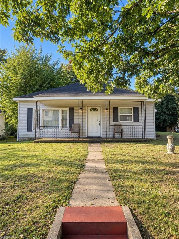 2811 Camborne Street — photo