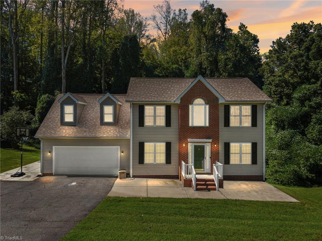 1105 Fox Hunt Lane — photo