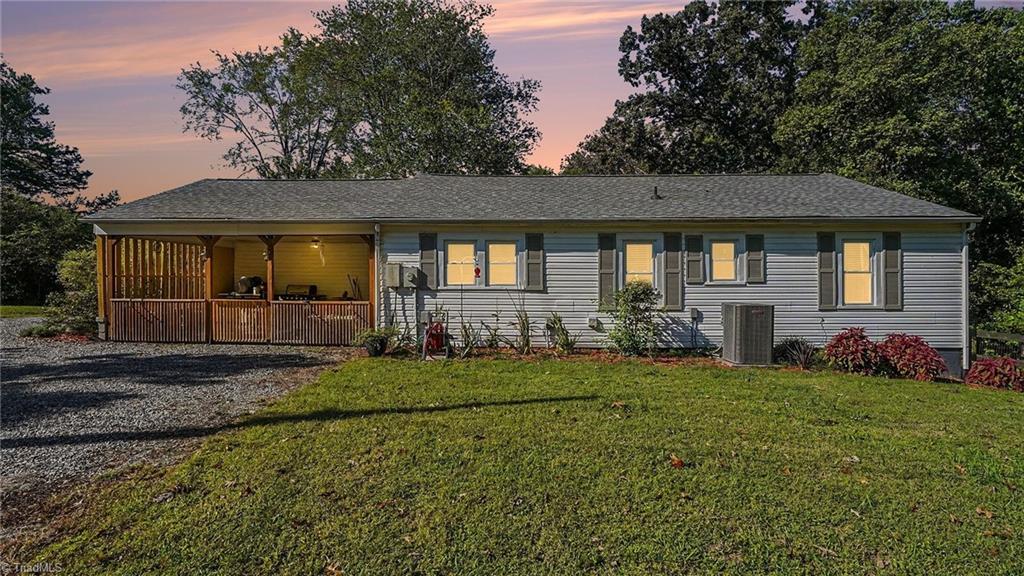 292 Leonard Drive — photo