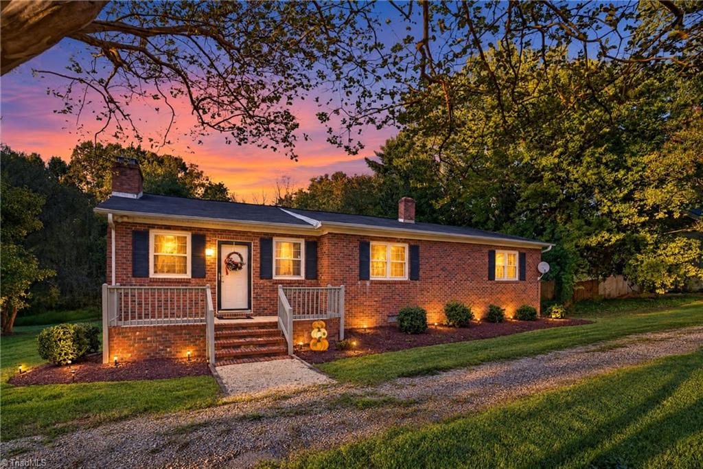 3453 Mcconnell Road — photo