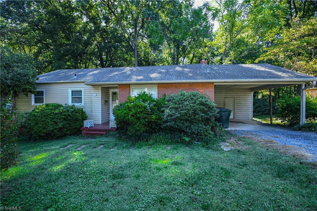 3809 Parkwood Drive — photo