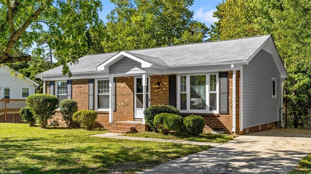 815 Tipperary Drive — photo