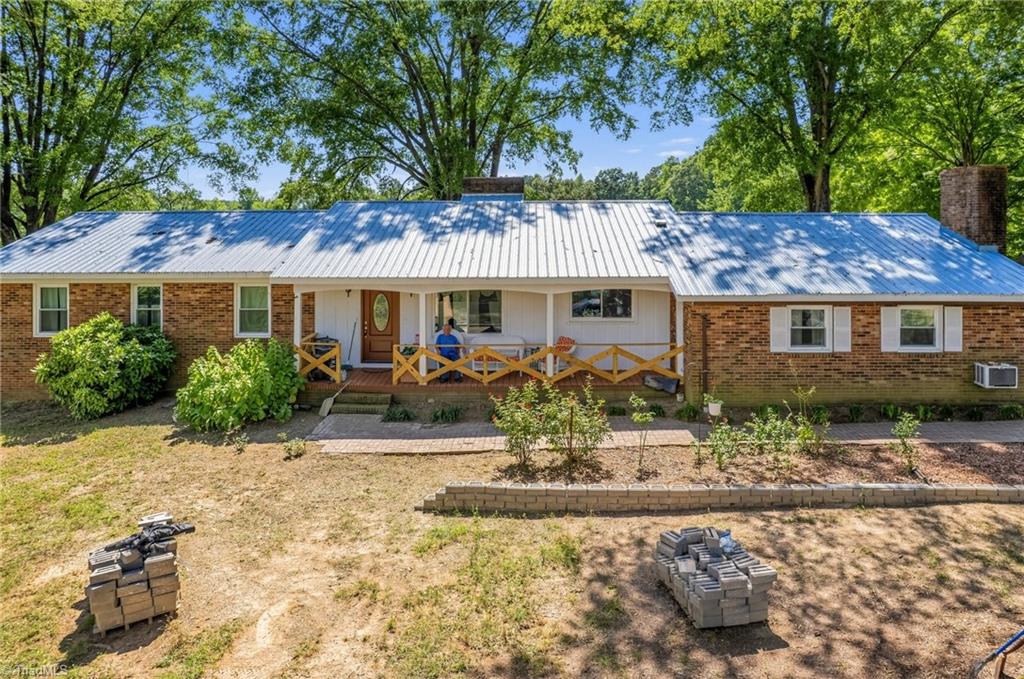 2661 Nc Highway 24 27 W — photo