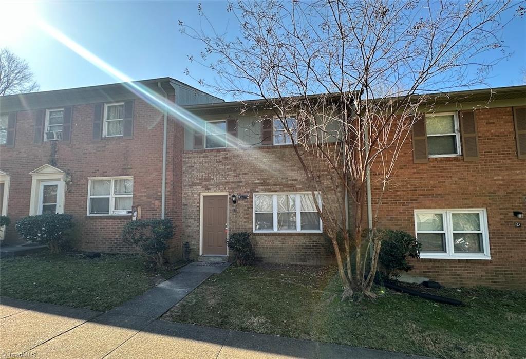 3915 Overland Heights #C — photo