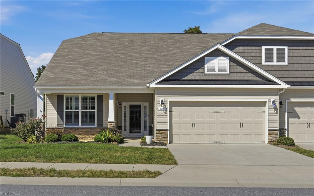 124 Oxford Ridge Court — photo