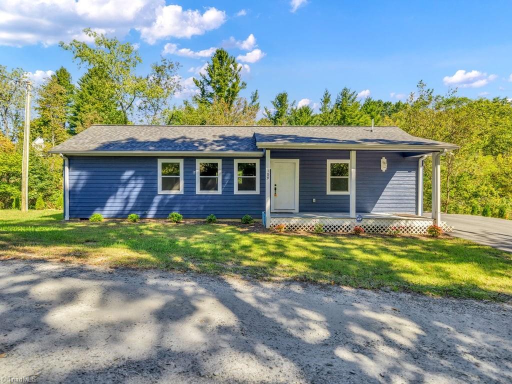 109 Southside Drive — photo