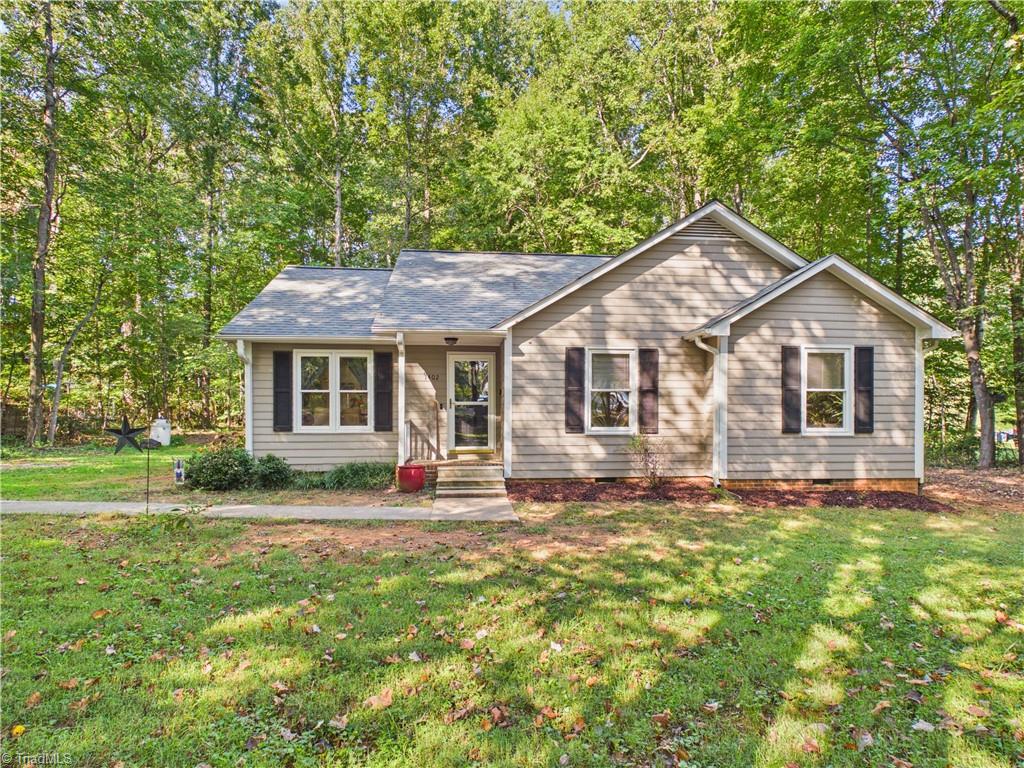 1402 Sundown Drive — photo
