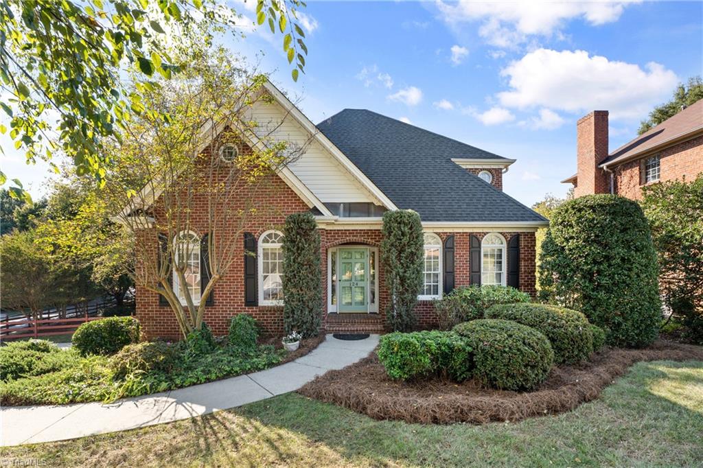 124 Bradford Lake Court — photo