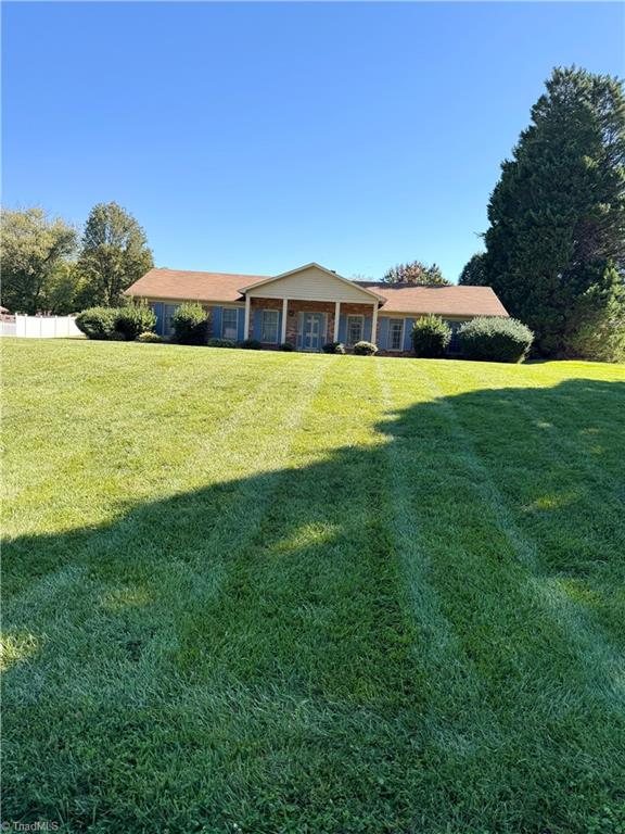1042 Fairweather Drive — photo