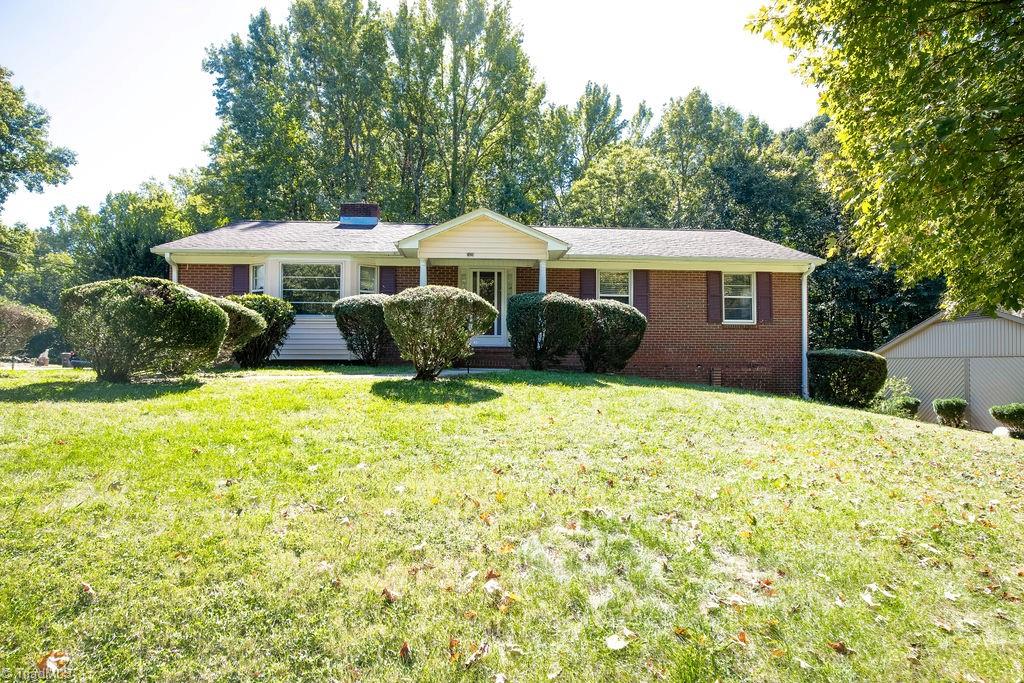 2420 Kingsgate Drive — photo