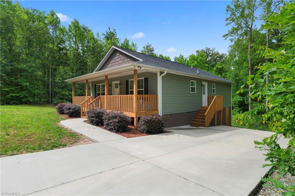 247 Lake Drive 9 — photo