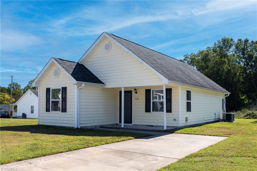 1116 Spence Court — photo