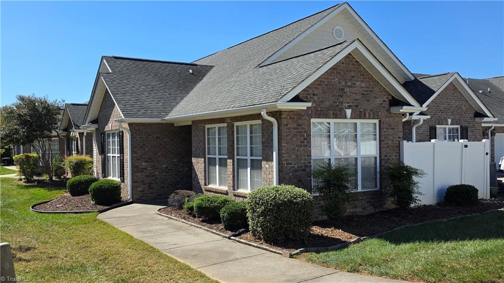 2427 Cross Vine Lane — photo
