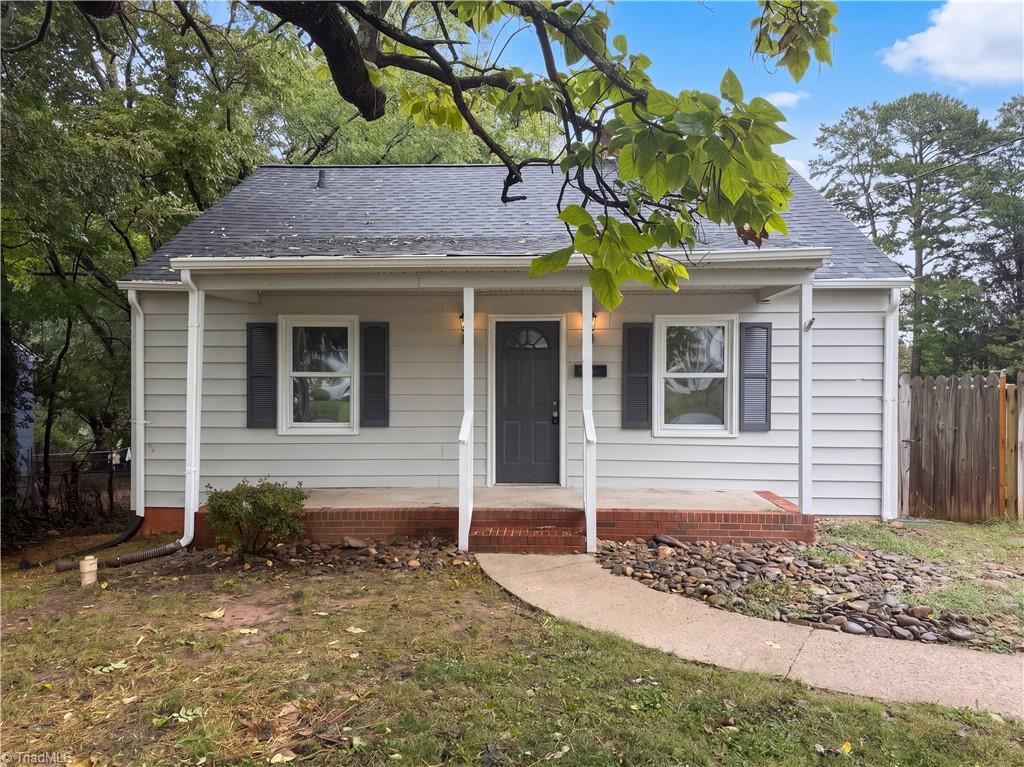 3141 Luther Street — photo