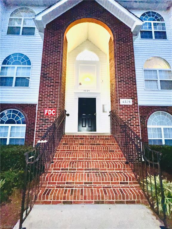 4325 Cedarcroft Court #1B — photo