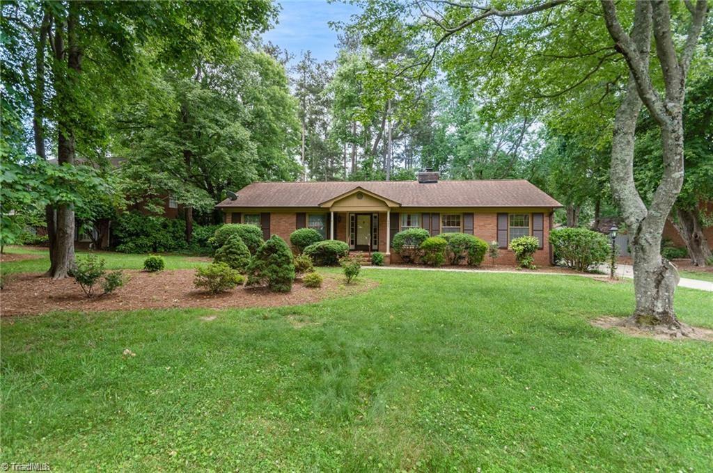 605 Woodvale Drive — photo