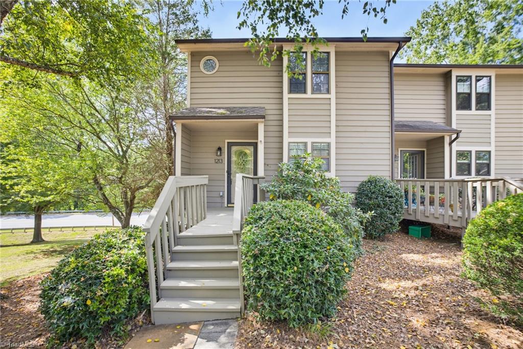 1213 Watermark Court — photo