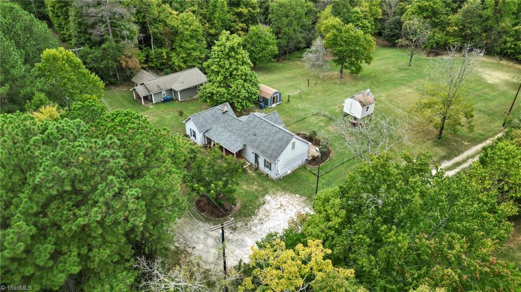 923 Bales Chapel Road — photo