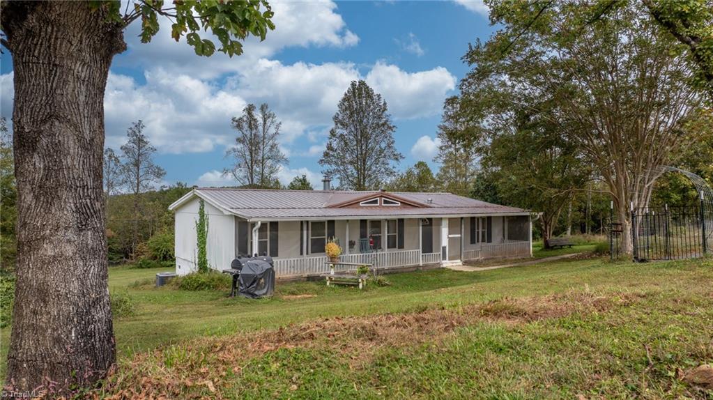 227 Mountain Lake Drive — photo