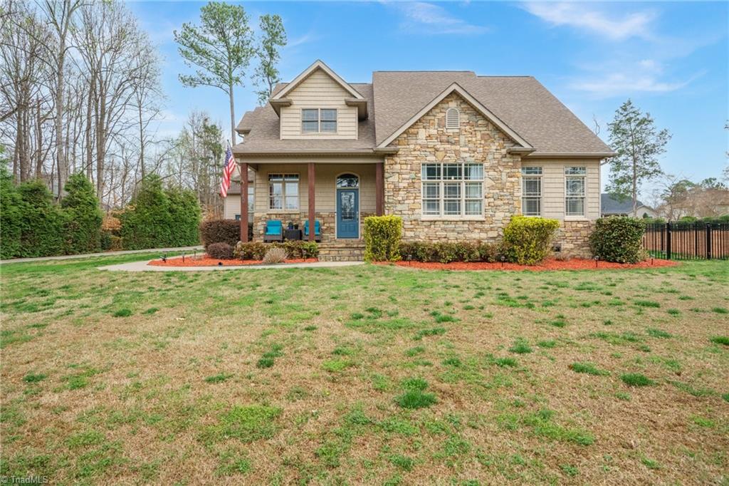 140 Pine Bluff Drive — photo