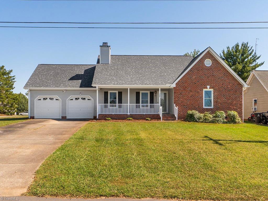 305 Lorraine Drive — photo