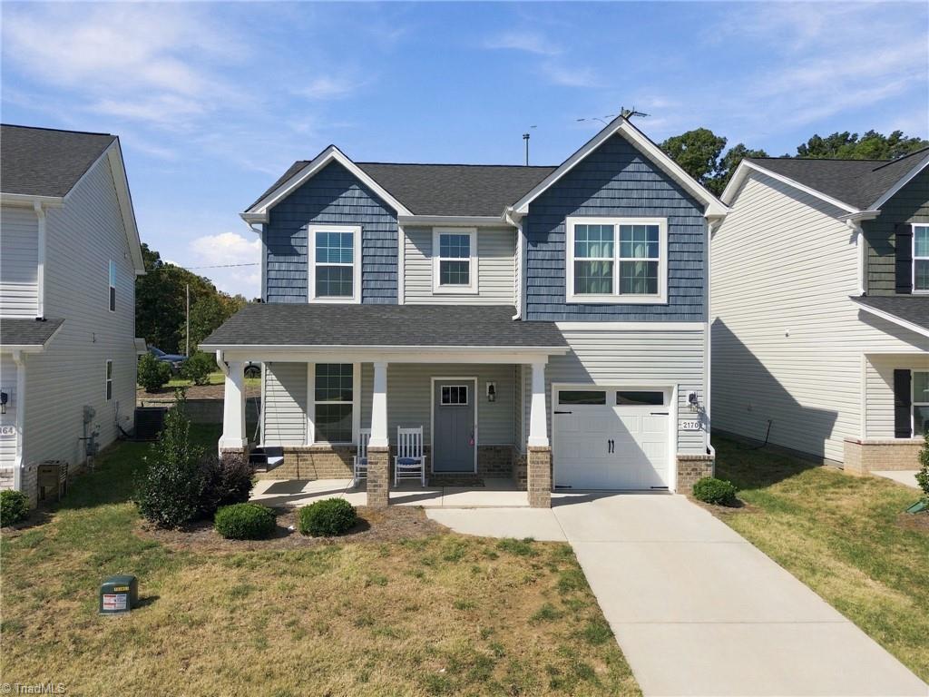 2170 Campbell Loop — photo