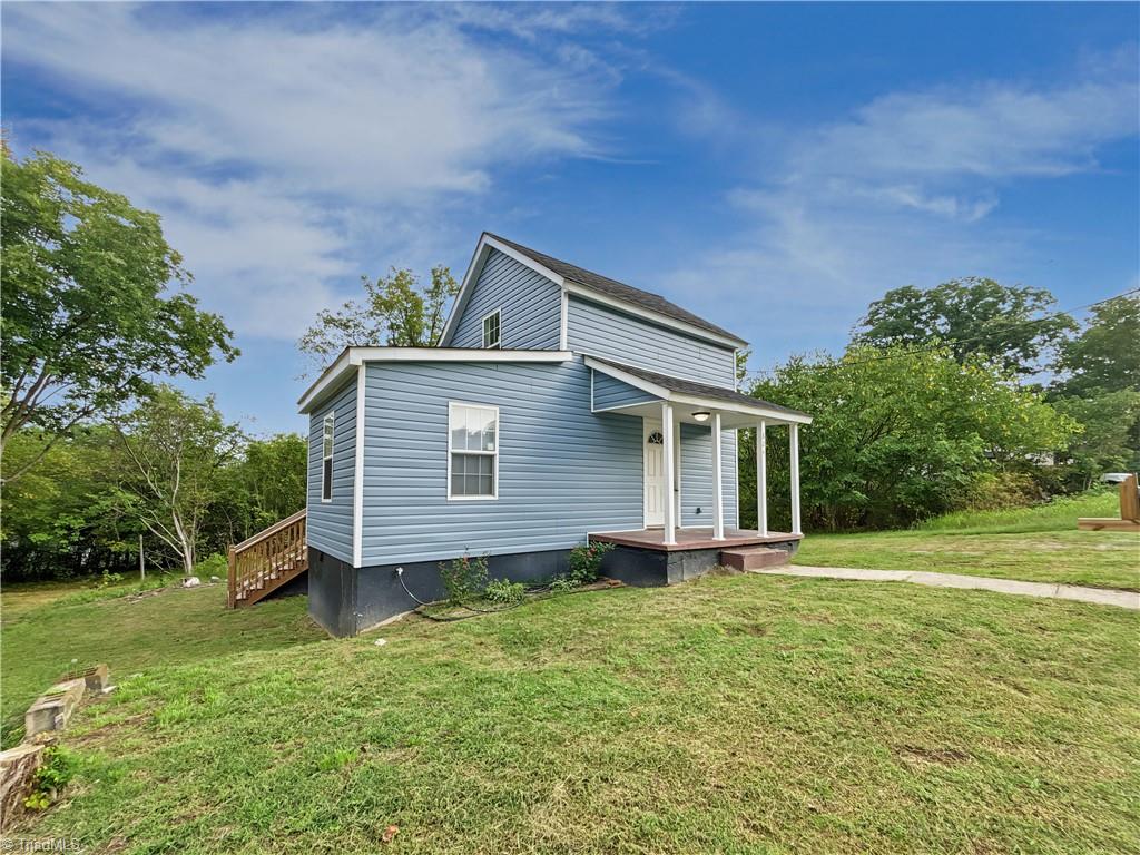 824 Sunset Street — photo
